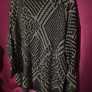Elegant Black and Gold Patterned Sweater
